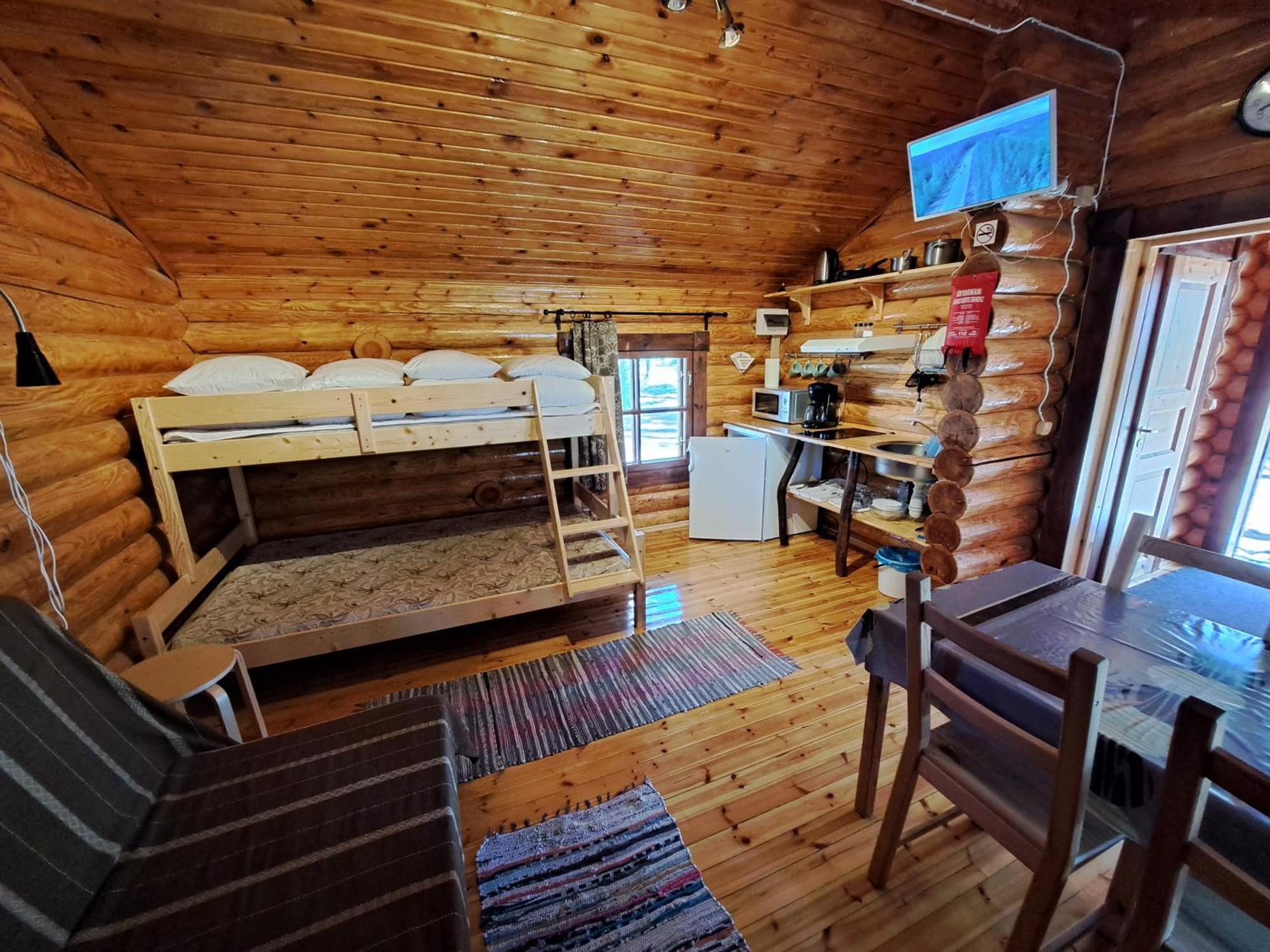 Laahtanen Camping Ristijarvi Phòng bức ảnh